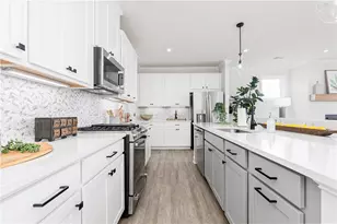 870 Leraes Way, Loganville, GA 30052 - Photo 12