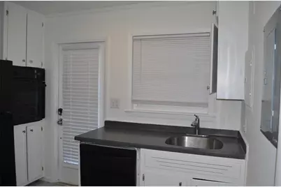 3510 Roswell Drive #N3, Atlanta, GA 30305 - Photo 2