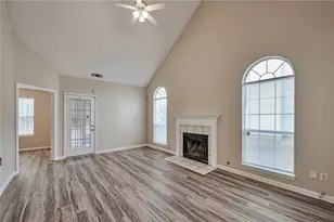 8239 Valley Bluff, Riverdale, GA 30274 - Photo 4