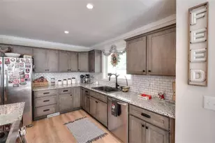 377 Lakeview Dr, Newborn, GA 30056 - Photo 14