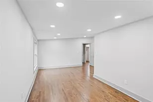 664 Florence Pl NW, Atlanta, GA 30318 - Photo 14