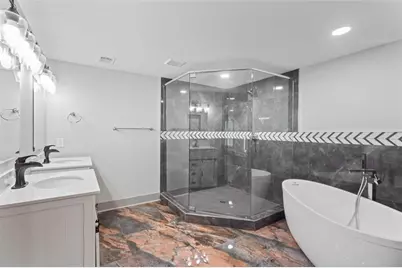 664 Florence Place NW, Atlanta, GA 30318 - Photo 18