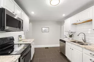 1751 Center Ave, Atlanta, GA 30344 - Photo 12