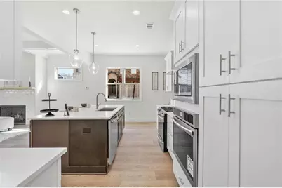 110 Via Roma, Woodstock, GA 30188 - Photo 6