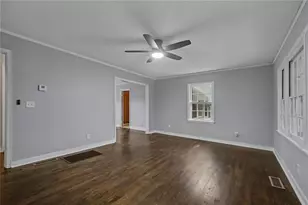 725 Matilda Pl NW, Atlanta, GA 30318 - Photo 4