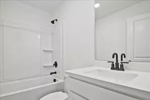 669 Sunstone Ln, Lawrenceville, GA 30043 - Photo 32