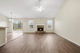 821 Beranda Cir, Douglasville, GA 30134 - Photo 8