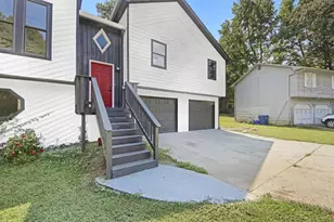 295 Lamden Ct, Lawrenceville, GA 30046 - Photo 2