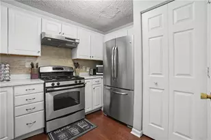 220 Renaissance Parkway NE, Atlanta, GA 30308 - Photo 22