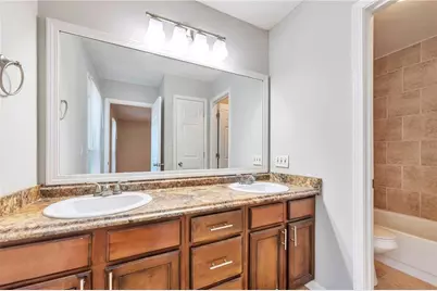 1012 Mainstreet Lake Drive, Stone Mountain, GA 30088 - Photo 22