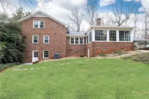 690 Fair Oaks Manor, Atlanta, GA 30327 - Photo 34