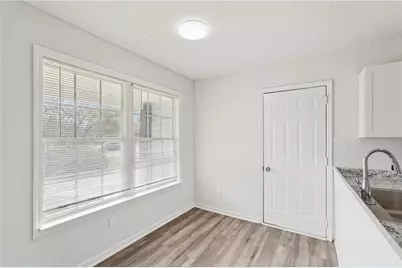 240 Plantation Glen Court, Johns Creek, GA 30022 - Photo 6