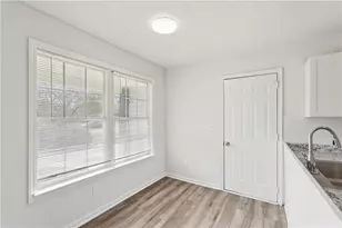 240 Plantation Glen Ct, Johns Creek, GA 30022 - Photo 6