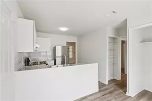 240 Plantation Glen Ct, Johns Creek, GA 30022 - Photo 8