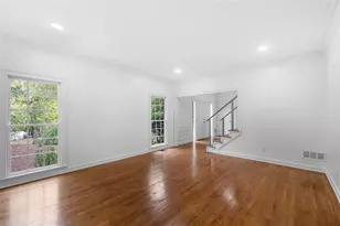 8705 River Bluff Ln, Roswell, GA 30076 - Photo 12