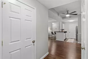 1074 Peachtree Walk NE, Atlanta, GA 30309 - Photo 2