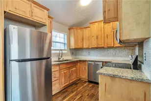 5918 Crescent Ridge Ct, Lithonia, GA 30058 - Photo 6