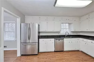 4670 Wendover Dr, Stone Mountain, GA 30083 - Photo 12