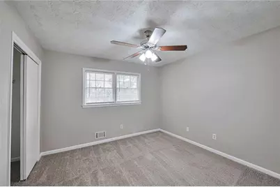 4670 Wendover Drive, Stone Mountain, GA 30083 - Photo 14