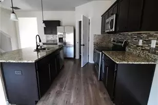 9801 Carrick Dr, Jonesboro, GA 30236 - Photo 2