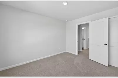 594 Madison Street #100, Commerce, GA 30529 - Photo 32