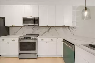 2499 Peachtree Road NE, Atlanta, GA 30305 - Photo 6