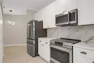 2499 Peachtree Road NE, Atlanta, GA 30305 - Photo 10