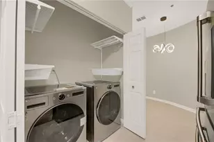 2499 Peachtree Road NE, Atlanta, GA 30305 - Photo 12