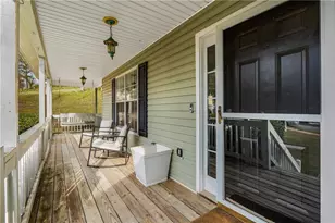 1028 Whispering Woods Dr, Canton, GA 30114 - Photo 2