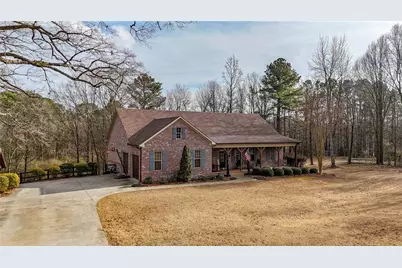 188 Richards Road NE, White, GA 30184 - Photo 2