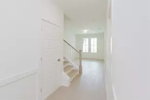 8320 Creekside Overlook Dr, Gainesville, GA 30506 - Photo 8