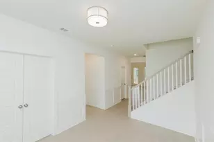 8320 Creekside Overlook Dr, Gainesville, GA 30506 - Photo 2