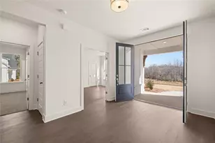 8320 Creekside Overlook Dr, Gainesville, GA 30506 - Photo 10