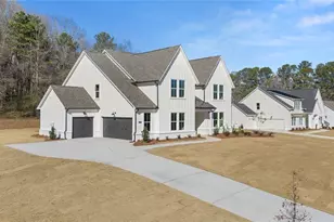 8320 Creekside Overlook Dr, Gainesville, GA 30506 - Photo 2