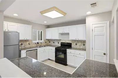 1900 Powers Ferry Trace SE, Marietta, GA 30067 - Photo 12