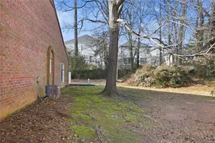 1900 Powers Ferry Trce SE, Marietta, GA 30067 - Photo 28