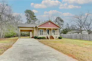 701 Eliza Morris St, Madison, GA 30650 - Photo 2