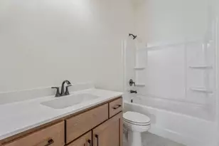 8340 Creekside Overlook Dr, Gainesville, GA 30506 - Photo 10