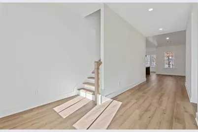 8340 Creekside Overlook Drive, Gainesville, GA 30506 - Photo 6