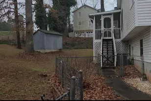 2240 Mills Wood Run, Canton, GA 30114 - Photo 10