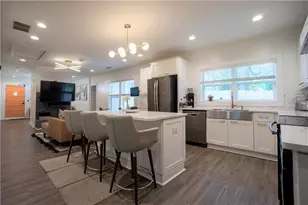 811 King Rd, Stone Mountain, GA 30088 - Photo 10