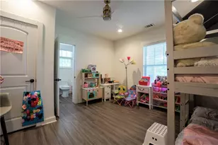 811 King Rd, Stone Mountain, GA 30088 - Photo 16