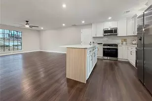 8198 Winewood Ct, Riverdale, GA 30274 - Photo 4