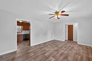 2015 Highriggs Ln, Snellville, GA 30078 - Photo 10