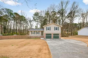 2015 Highriggs Ln, Snellville, GA 30078 - Photo 2