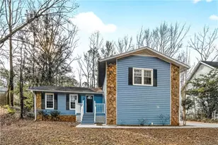 1075 Forest Heights Rd, Stone Mountain, GA 30083 - Photo 1