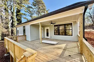 3275 Hilltop Cir, Marietta, GA 30066 - Photo 12