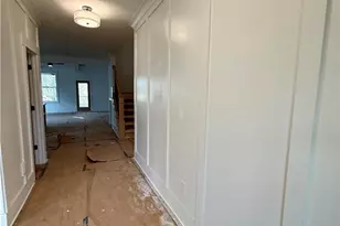 3275 Hilltop Cir, Marietta, GA 30066 - Photo 2