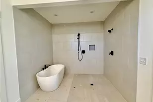 3275 Hilltop Cir, Marietta, GA 30066 - Photo 8