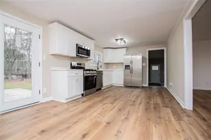 757 N Burnt Hickory Road N, Douglasville, GA 30134 - Photo 14